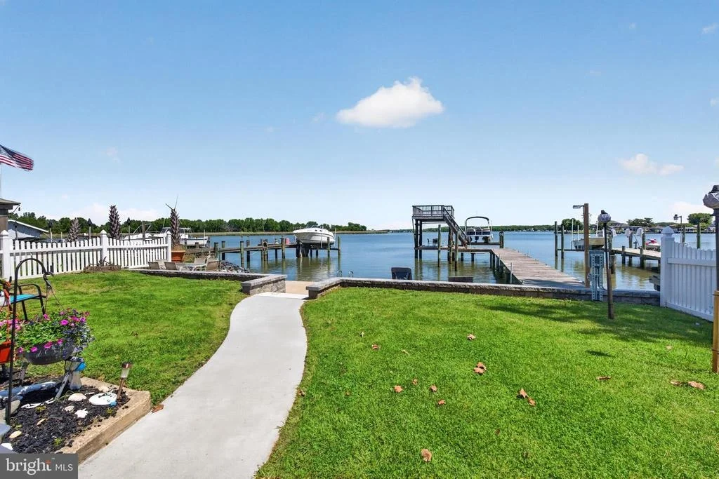 Photo of 6704 RIVER DRIVE ROAD