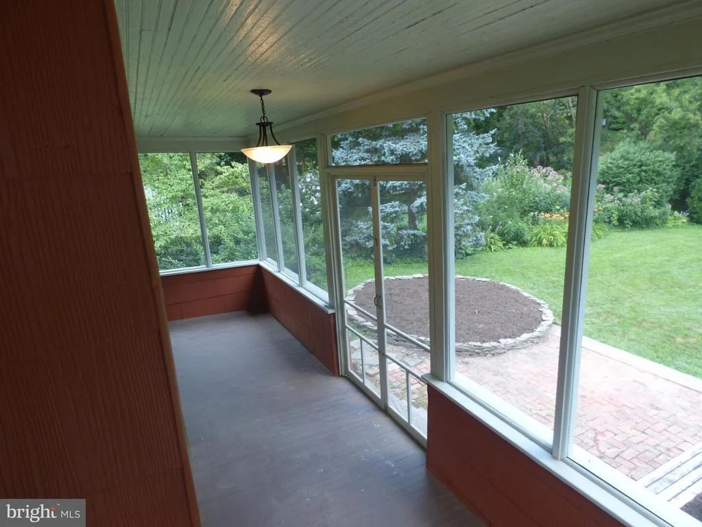 Photo of 508 HOLLEN ROAD