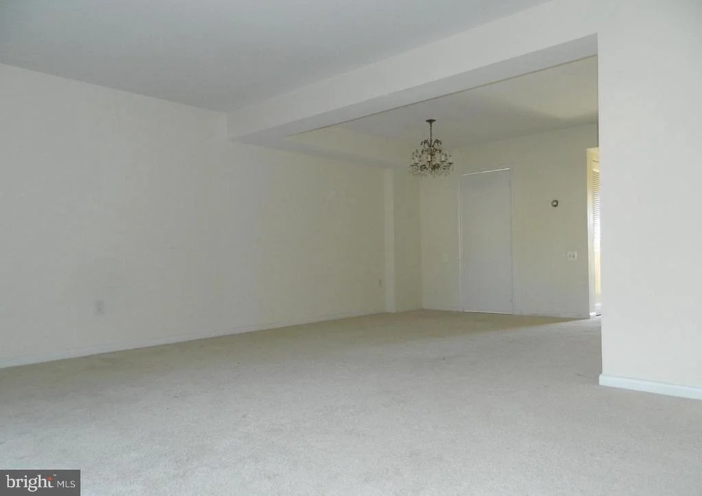 Photo of Unit 1C at 3617 GLENEAGLES DRIVE