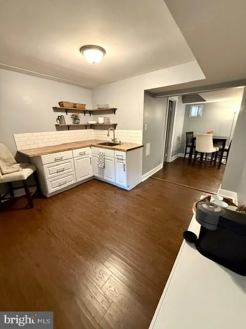 Photo of 1219 DOWNS DRIVE