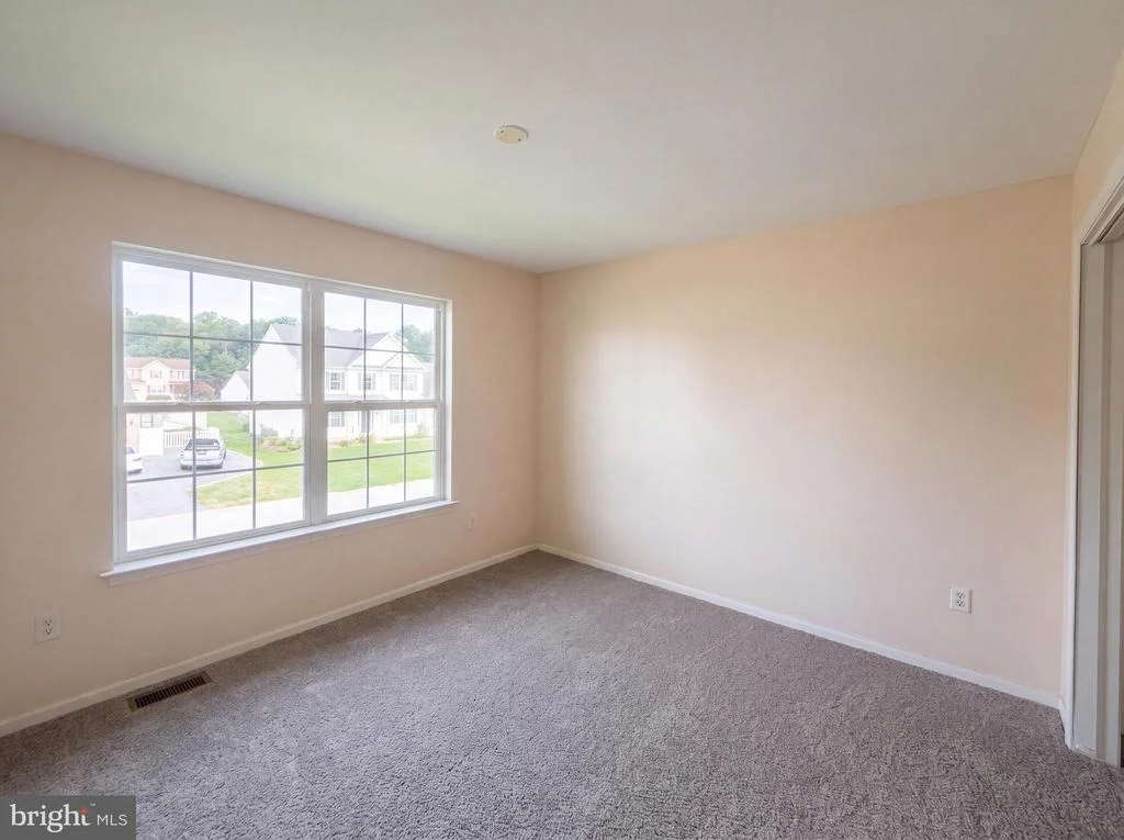 Photo of 32 LEENA LANE