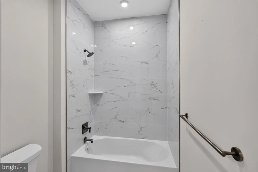 Photo of 127 ALROY ROAD