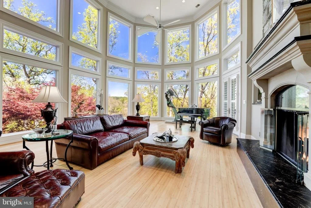Photo of 658 LIVE OAK DRIVE