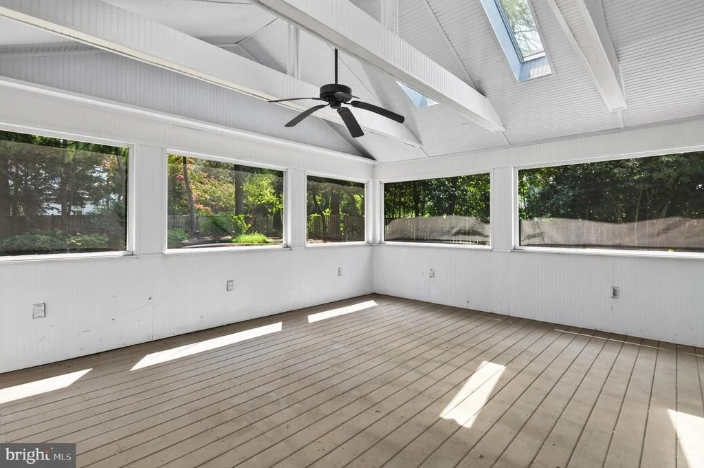 Photo of 111 WARDOUR DRIVE