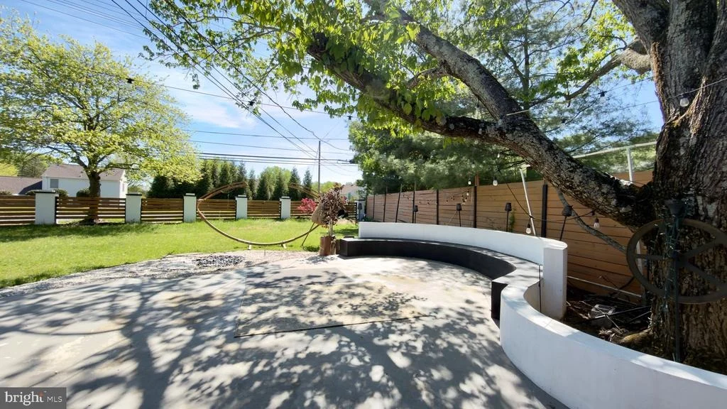 Photo of 16720 LONGDRAFT ROAD