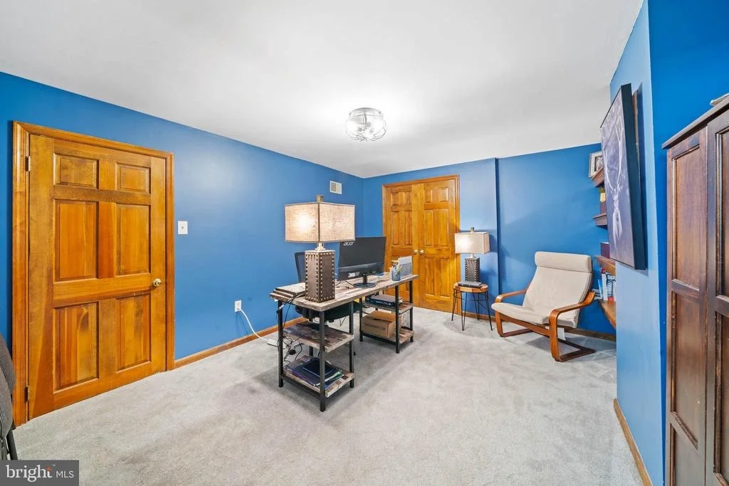 Photo of 15304 WATERGATE ROAD