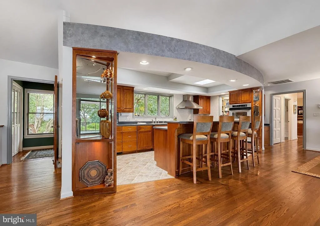 Photo of 2662 MARTHAS WAY