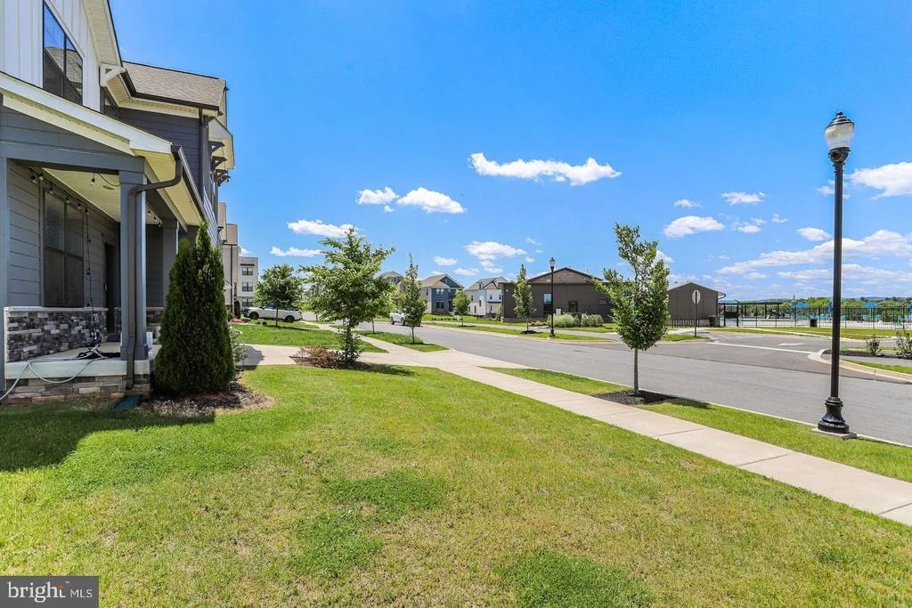 Photo of 504 CARROLL WALK AVE