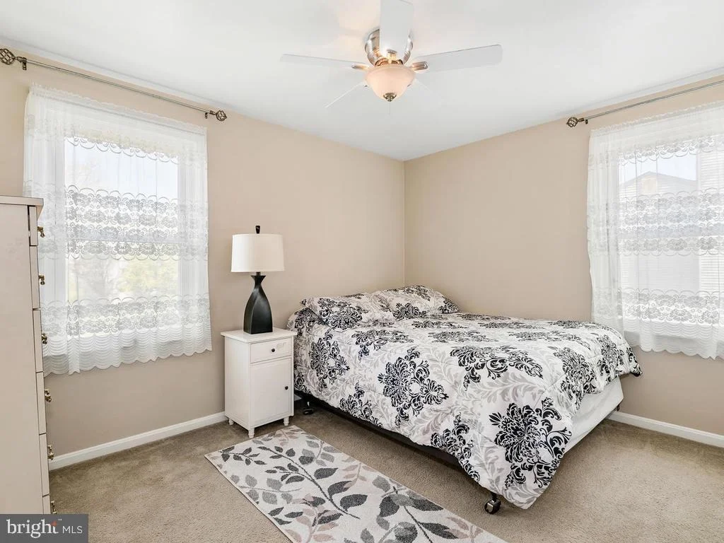 Photo of 2339 DECKMAN LANE