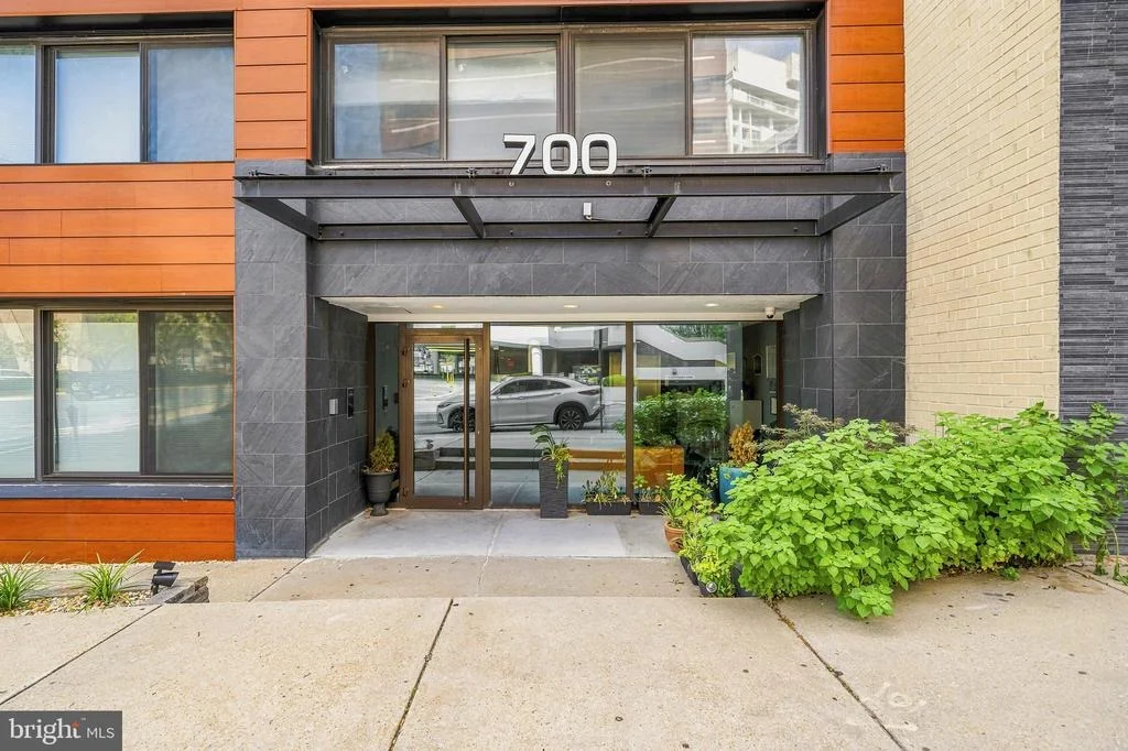 Photo of Unit 403 at 700 ROEDER ROAD