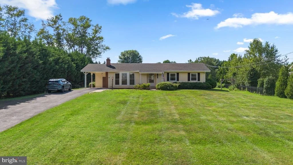 Photo of 18008 MUNCASTER ROAD