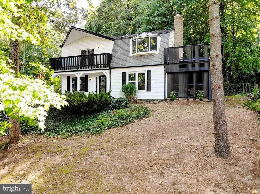 Photo of 349 ARBUTUS DRIVE