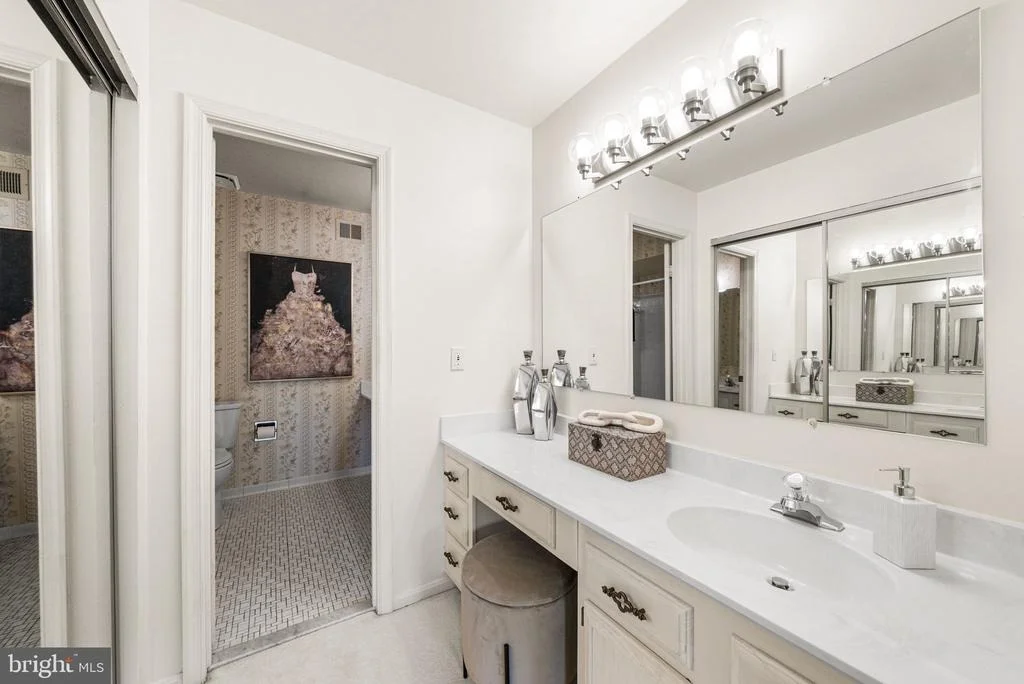 Photo of 6011 BURNSIDE LANDING DRIVE