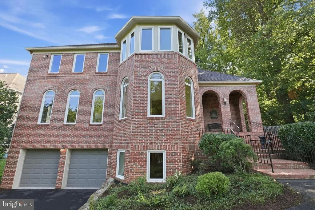 Photo of 6505 RIVER ROAD