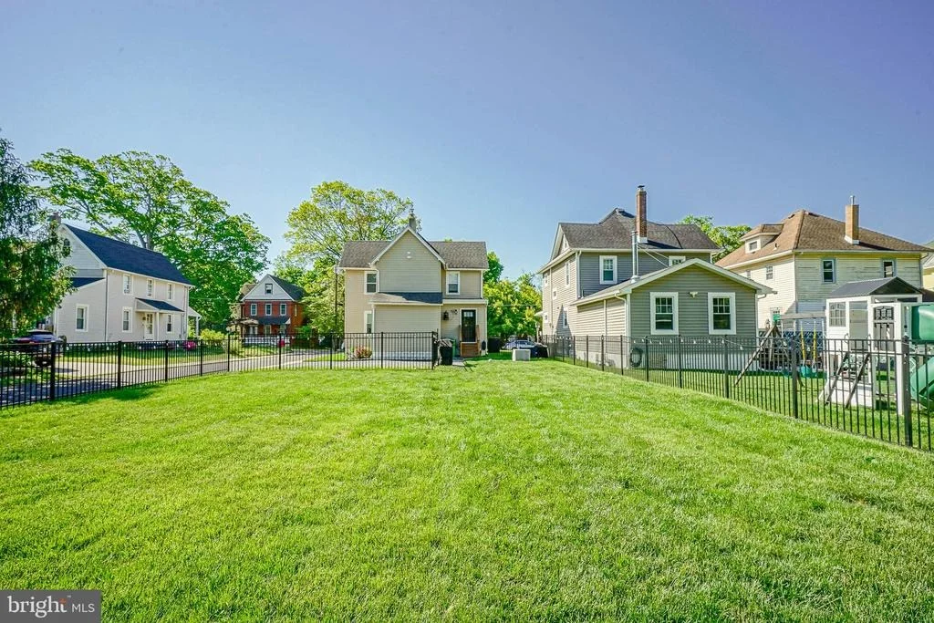 Photo of 42 EVERGREEN AVENUE