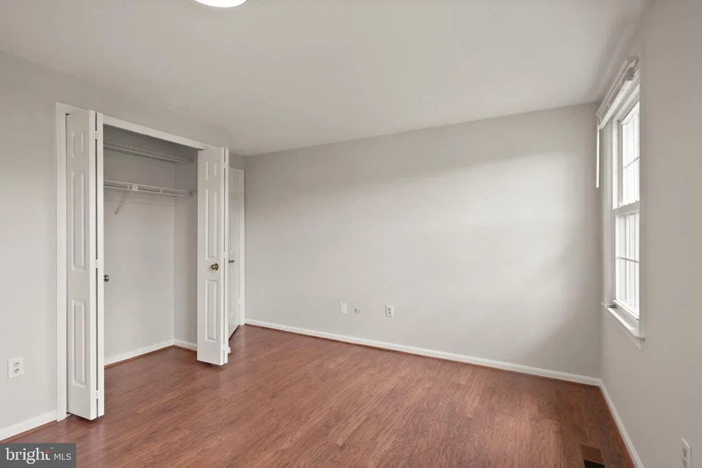 Photo of 2592 JOHN MILTON DRIVE