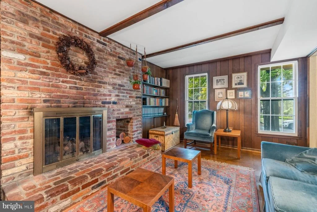 Photo of 8402 MARGO ROAD