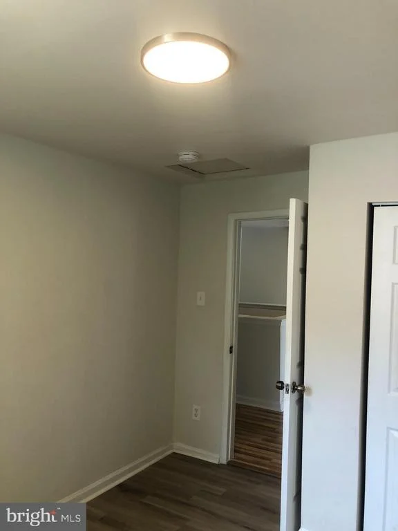 Photo of 516 MENTOR AVENUE