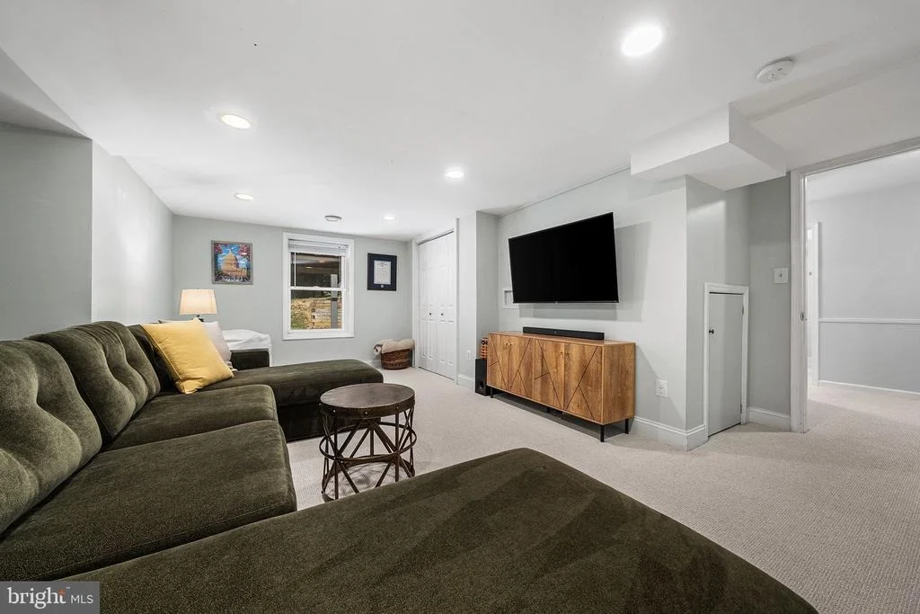 Photo of 9113 NORTHEDGE DRIVE