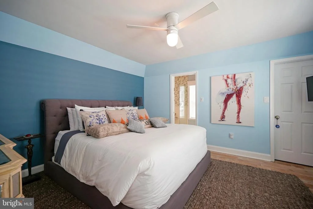 Photo of 8 CAROLINE LANE