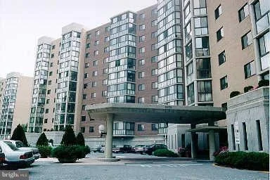 Photo of Unit 3311 at 15115 INTERLACHEN DRIVE