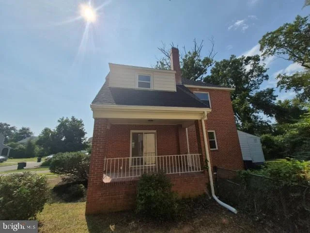 Photo of 4010 ARAGON AVENUE