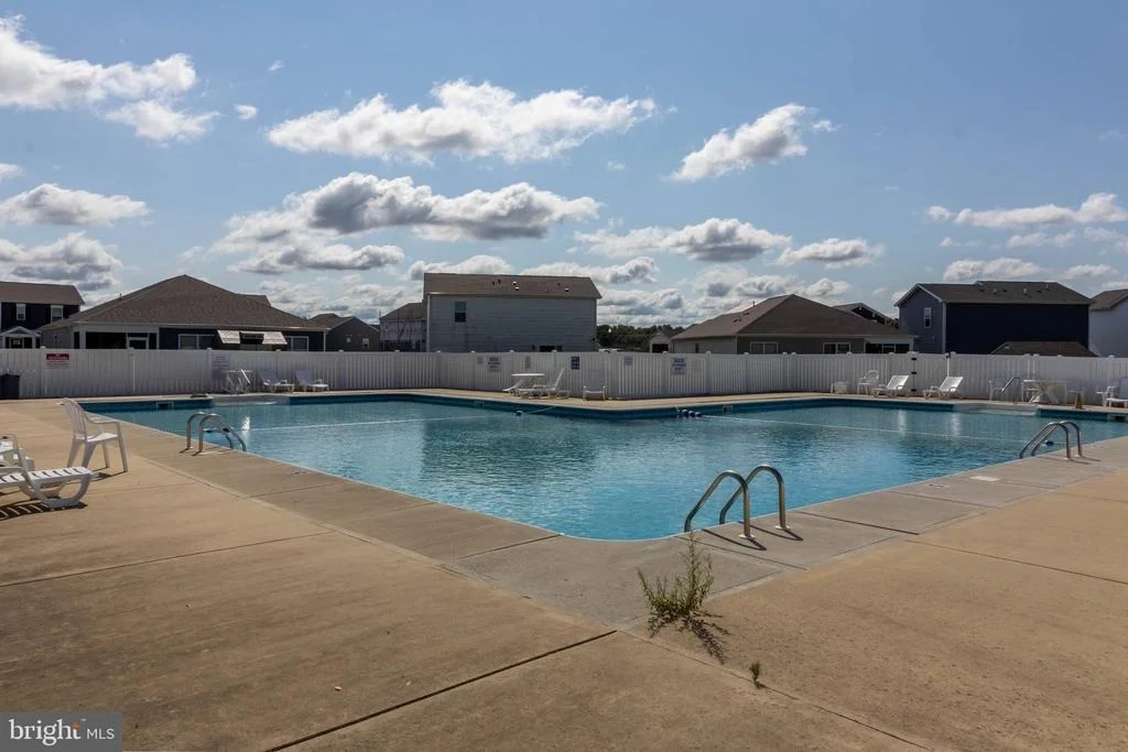 Photo of 142 POND VIEW LANE