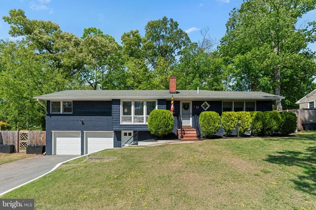 Photo of 52 SUNSET DRIVE
