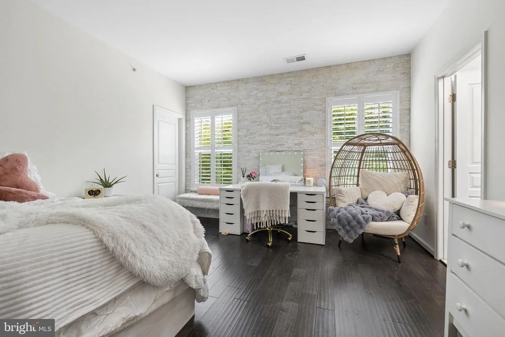 Photo of 8328 PINE KNOTT COURT