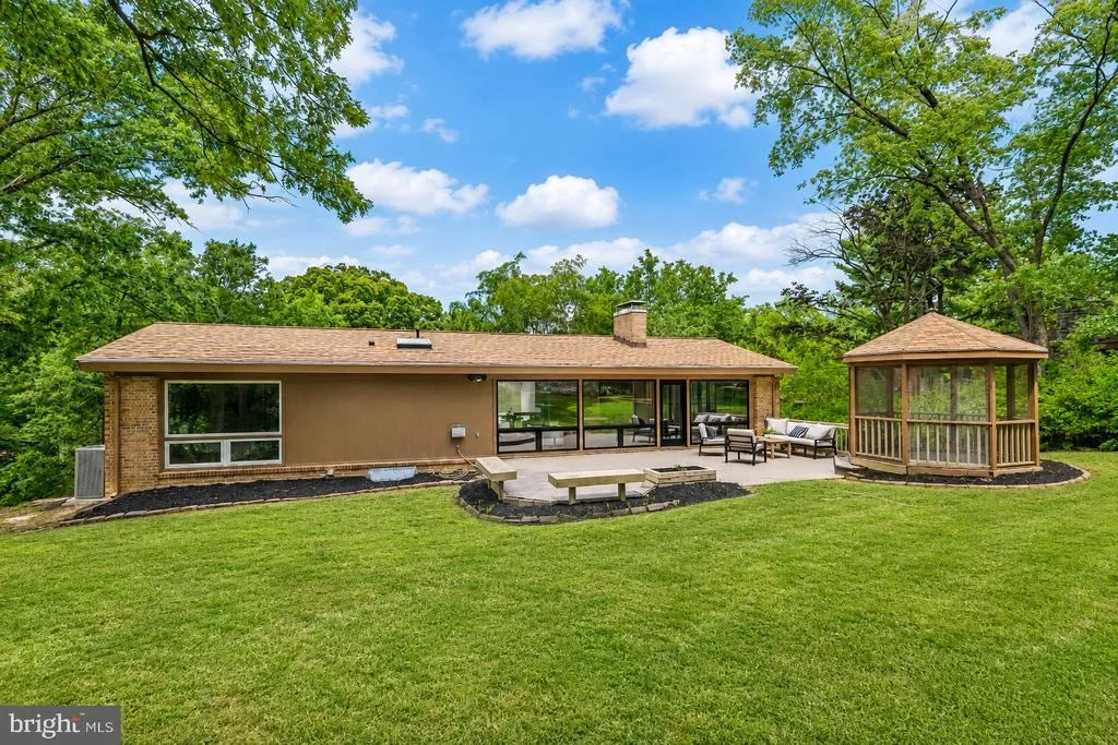 Photo of 3201 CUNNINGHAM DRIVE