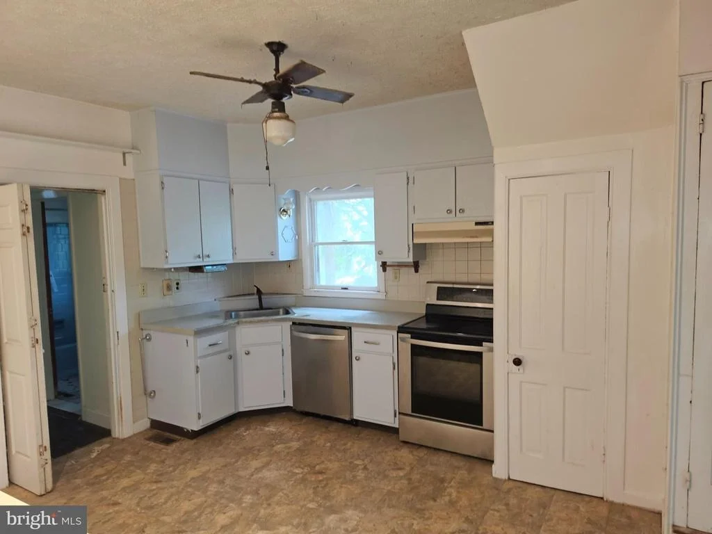 Photo of 5424 GLENVIEW ROAD