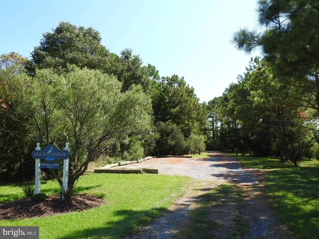 Photo of 5226 HERON ROAD