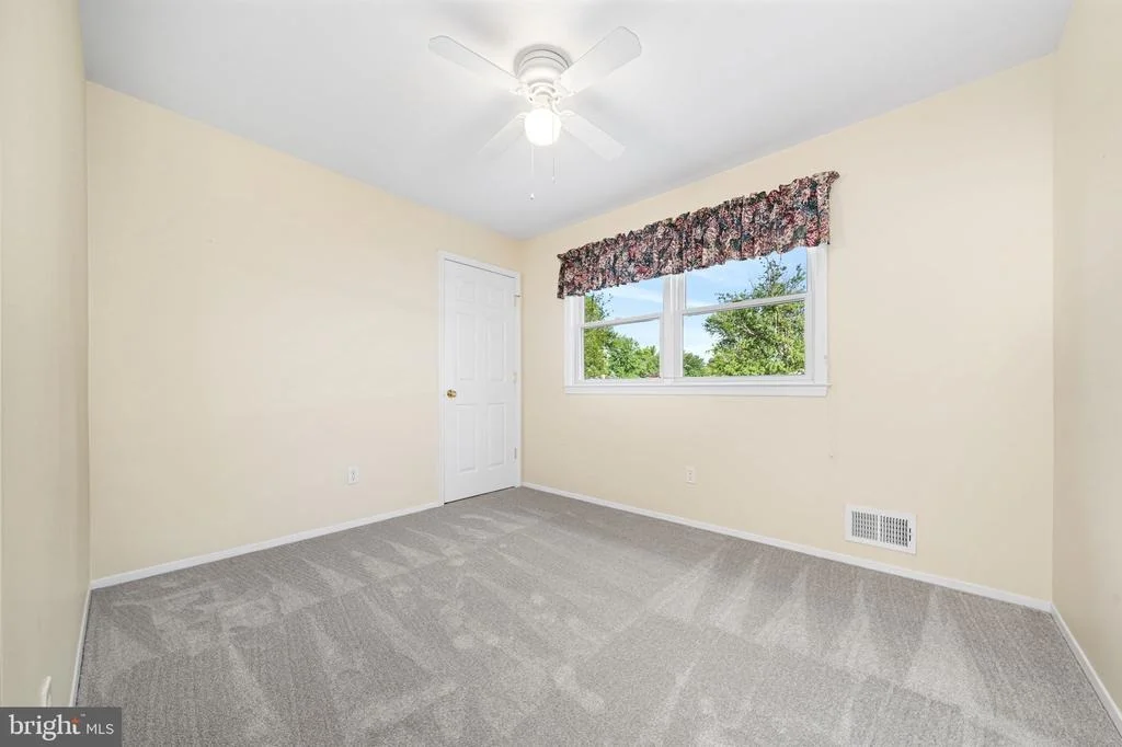 Photo of 8522 FAIRBURN DRIVE