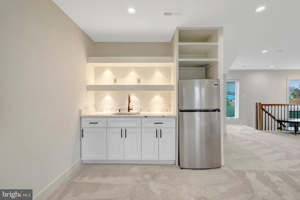 Photo of 8709 YORKSHIRE LANE