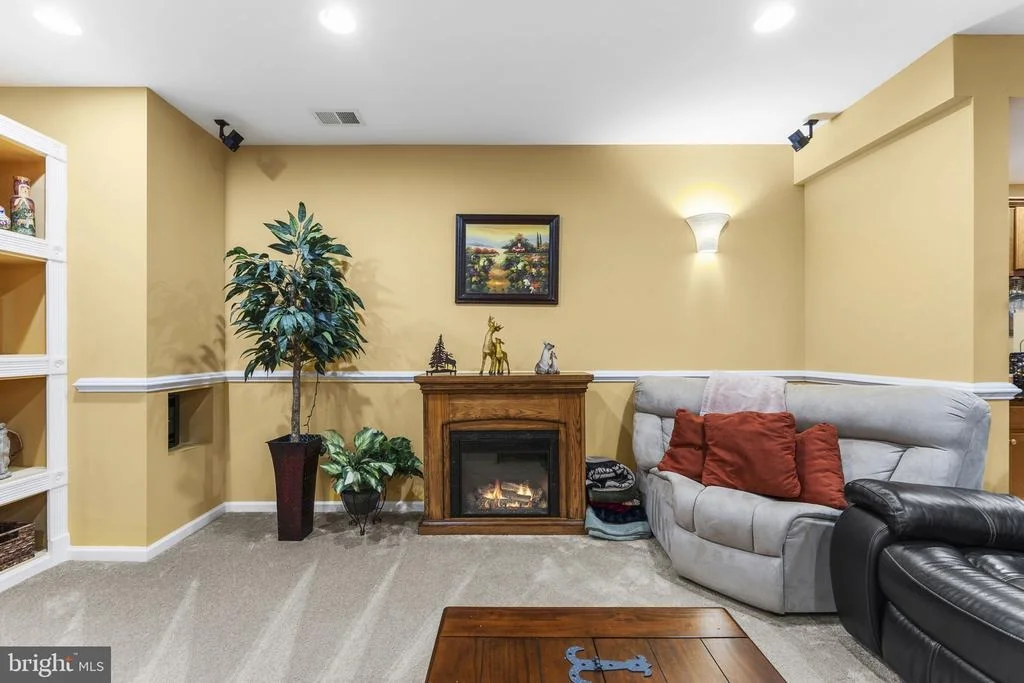 Photo of 5777 WATERLOO BRIDGE CIRCLE