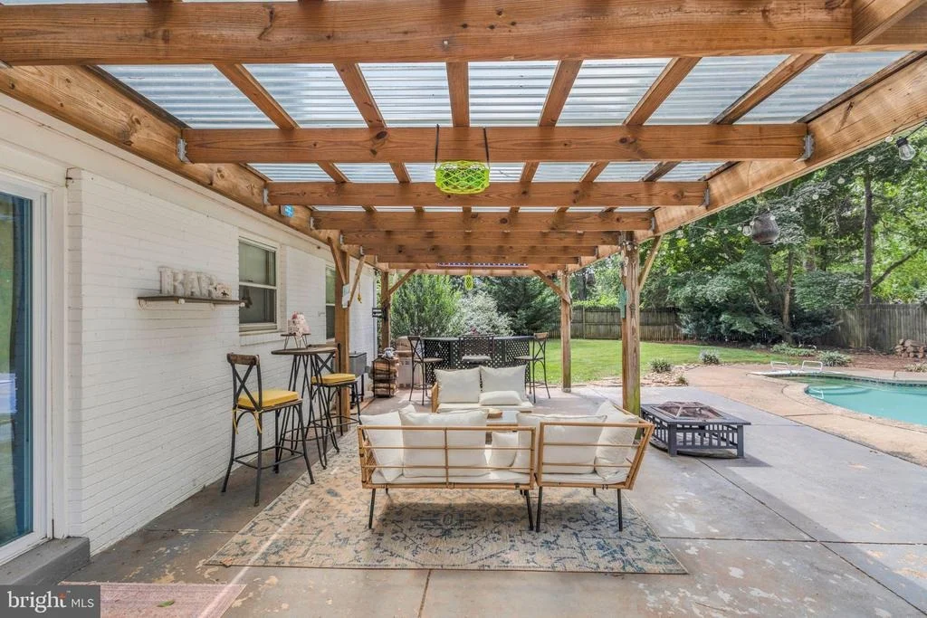 Photo of 5238 GRAYSTONE ROAD