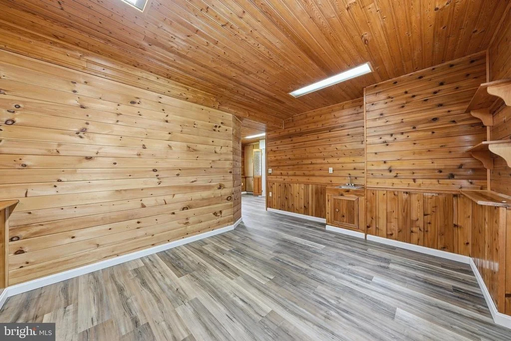 Photo of 10101 MADRONAWOOD DRIVE