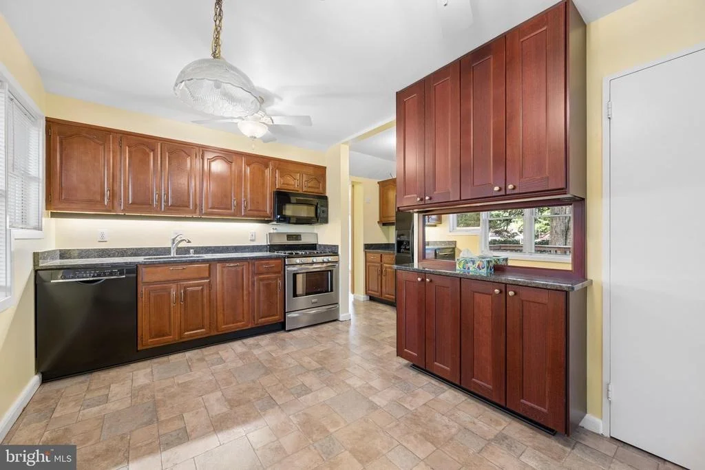 Photo of 12725 HOLDRIDGE ROAD