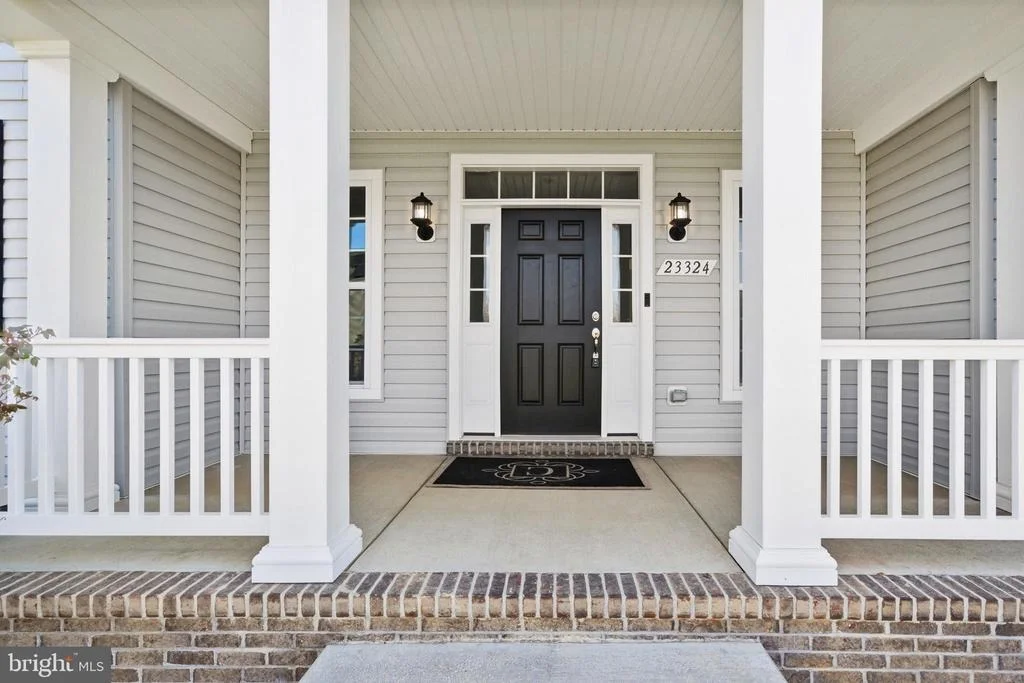 Photo of 23324 LINDSAY DRIVE