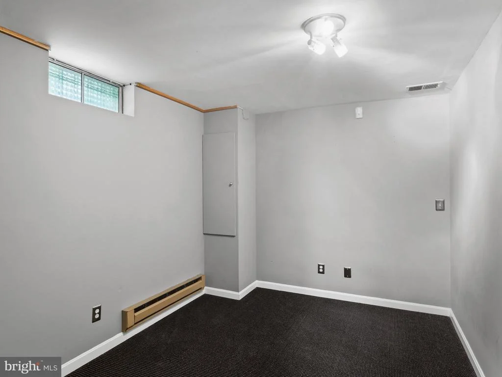 Photo of 9320 CREEKVIEW DRIVE