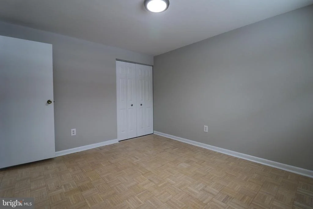 Photo of 17501 COLLIER CIRCLE