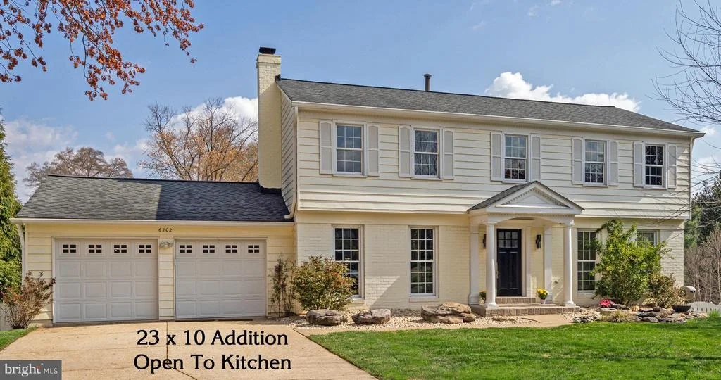 Photo of 6202 NETHERCOMBE COURT