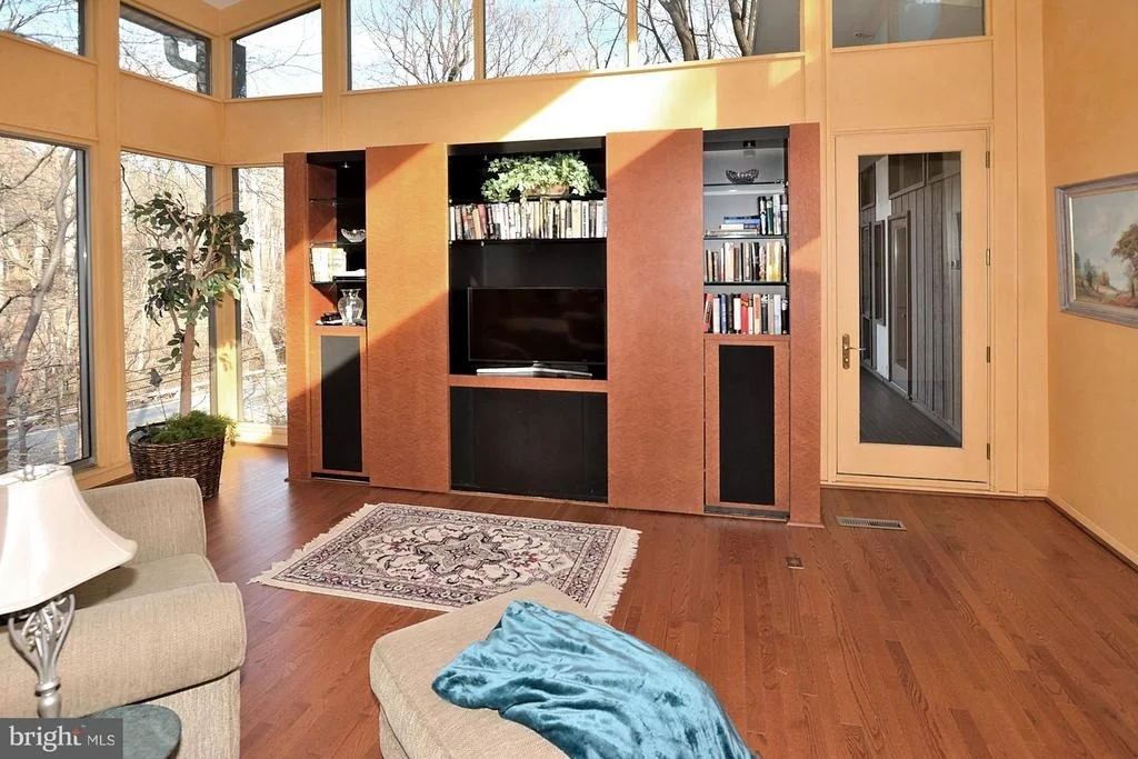 Photo of 4 BUTTONWOOD LANE