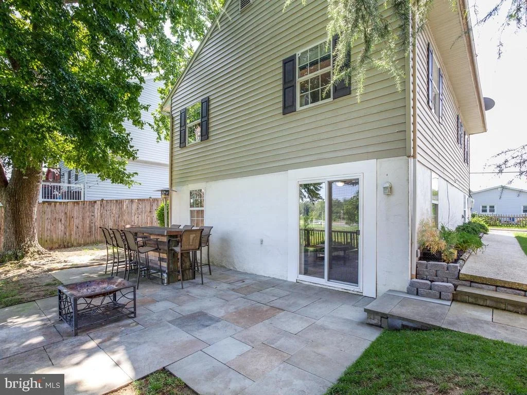 Photo of 132 OAKWOOD ROAD