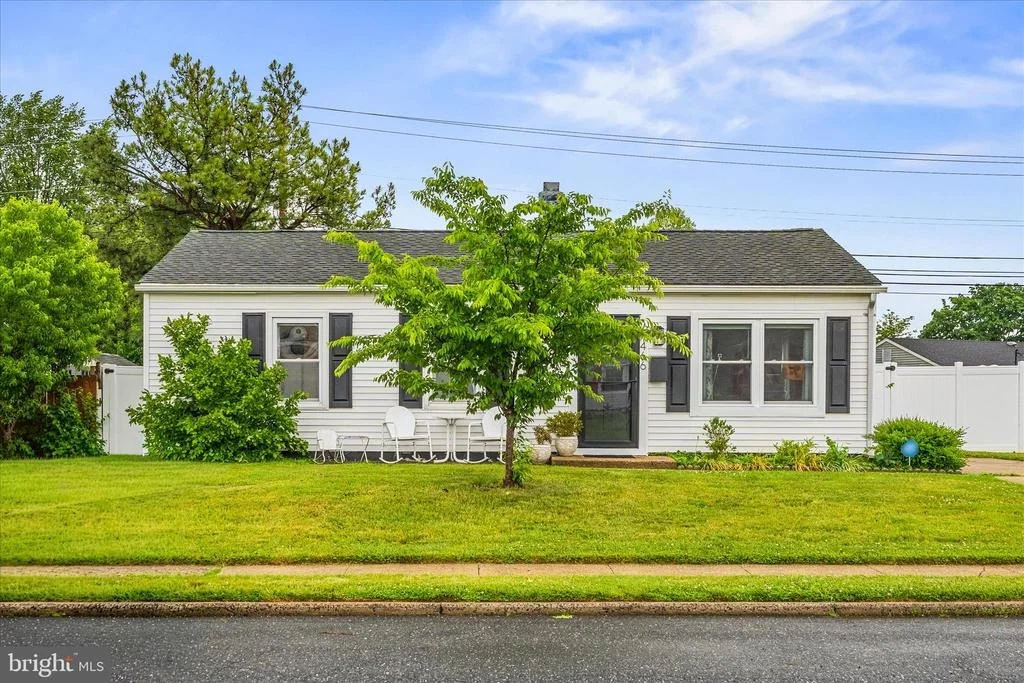 Photo of 466 CARROLLTON DRIVE