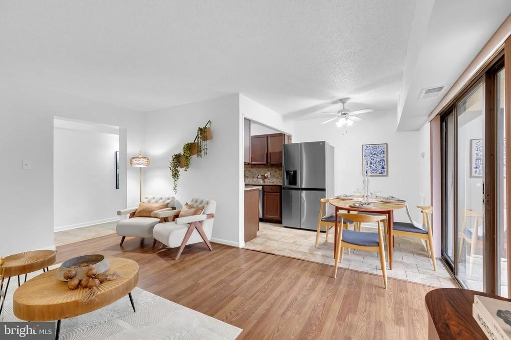 Photo of Unit 832B at 11637 STONEVIEW SQUARE
