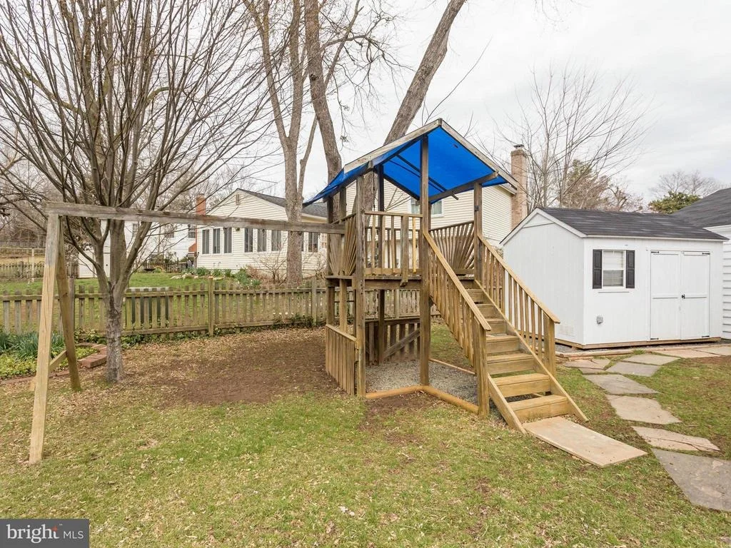 Photo of 5306 CROWN POINT ROAD