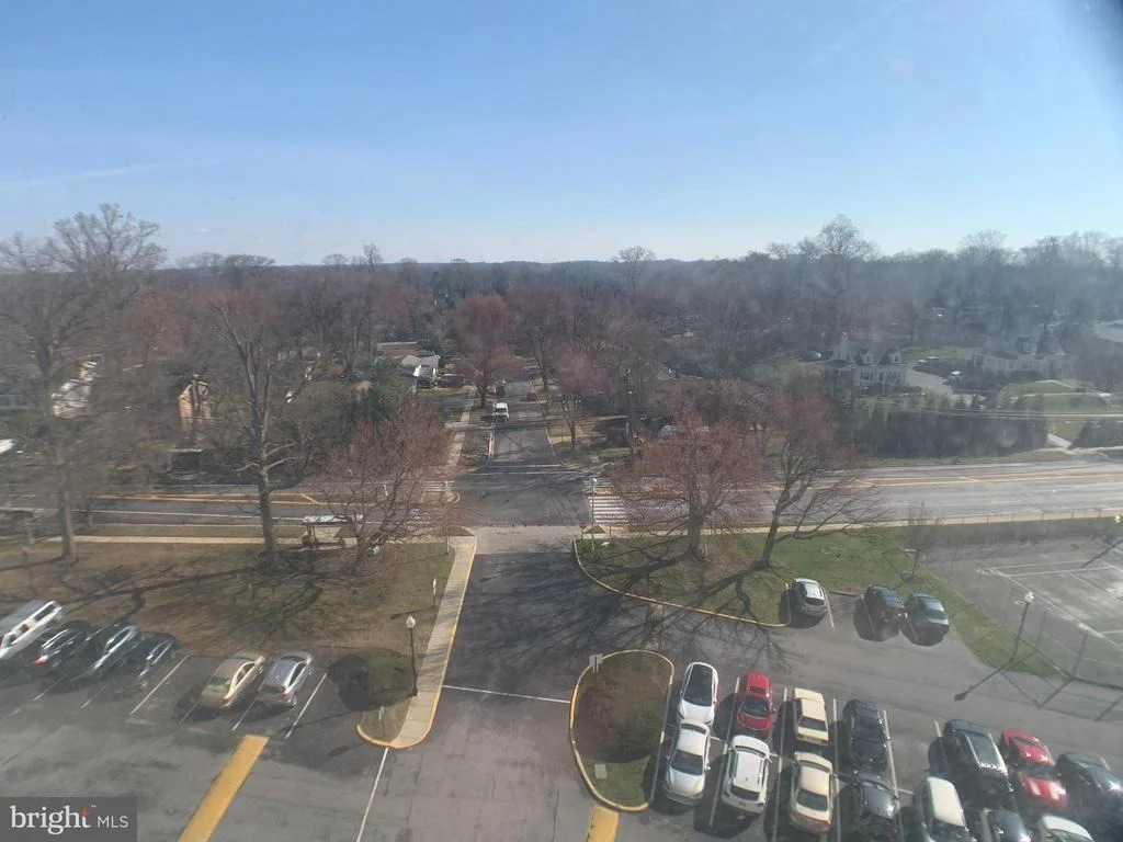Photo of Unit 919A at 1111 UNIVERSITY BOULEVARD W