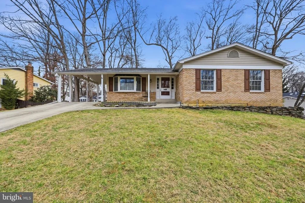 Photo of 6304 FOREST MILL LANE
