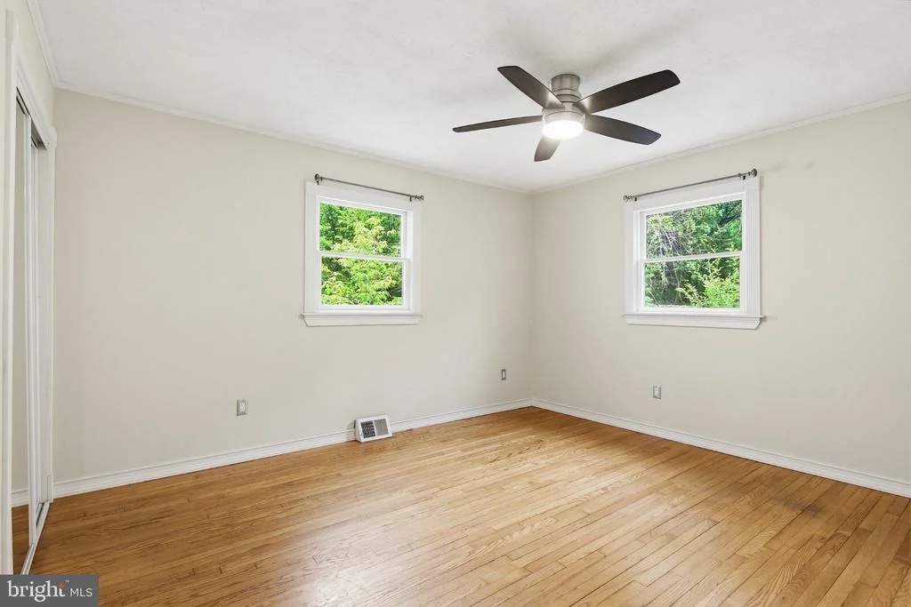 Photo of 1465 RIDGEWAY